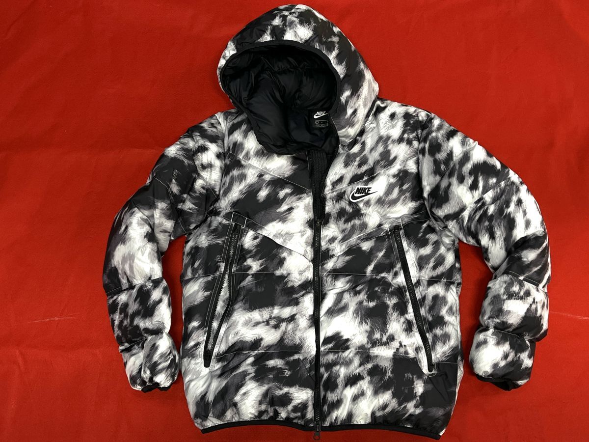 【R588】美品 希少 Nike ナイキ ダウンジャケット フード付き 白黒 総柄 メンズ サイズL ホワイト ブラック拍卖