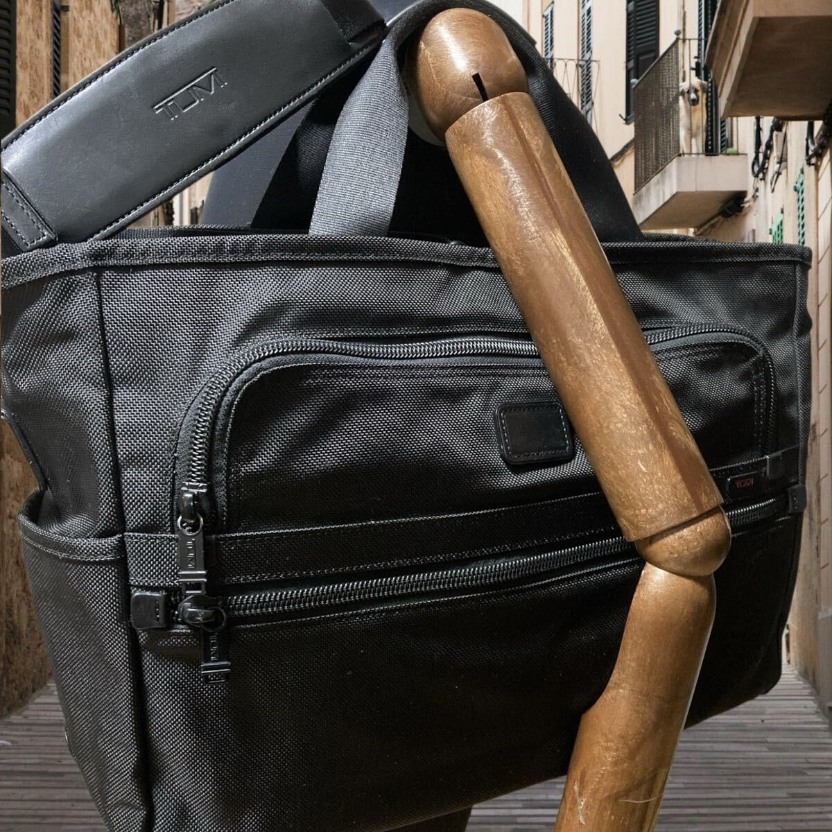 62Y250915J 超美品 TUMI トゥミ メンズ 検 トートバッグ ブリーフケース ショルダーバッグ リュック ボストンバッグ レザー キャリー 黒拍卖