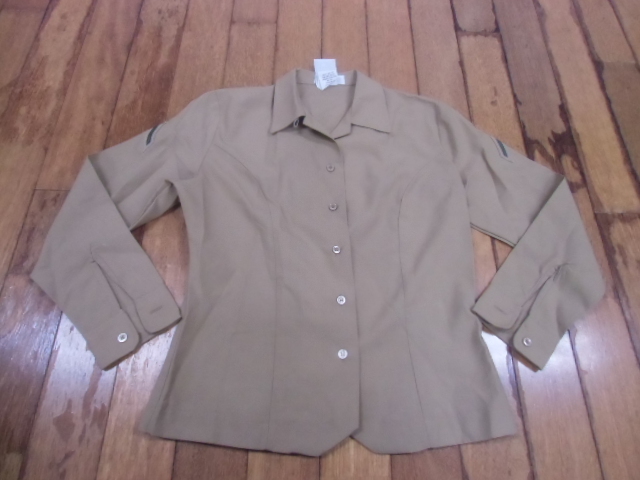 R-54 ミリタリー サバゲー コスプレ アメカジ 米軍放出品 実物 USMC MARINE 作業服 ドレス シャツ Yシャツ 制服 カーキ 海兵隊 レディース拍卖