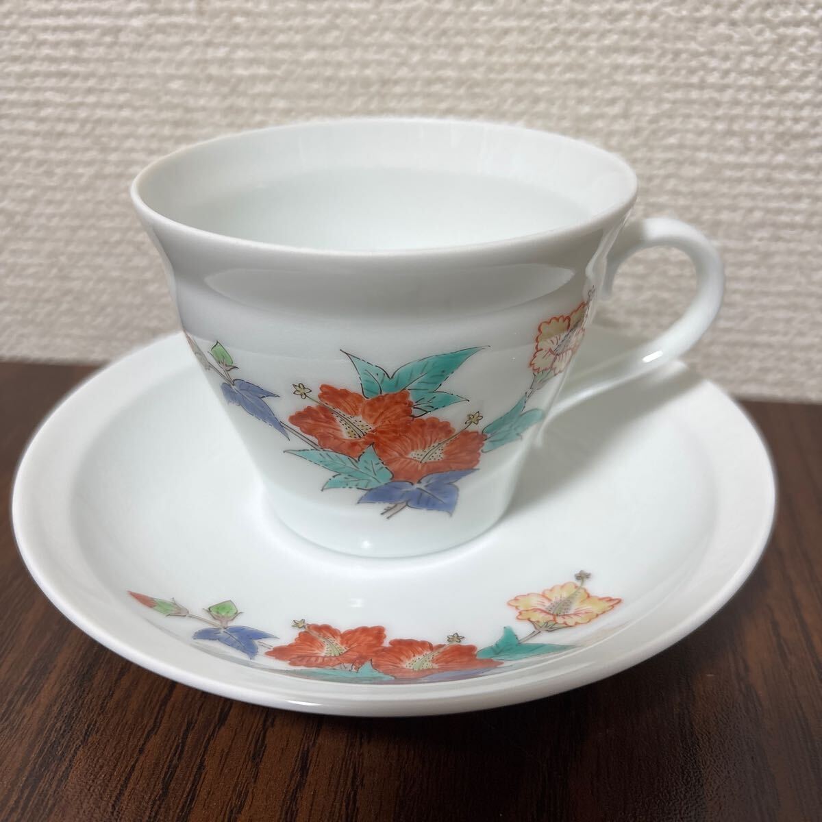 有田焼 酒井田柿右衛門 染錦 花分 珈琲碗 カップ&ソーサー拍卖