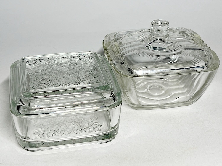 【瑞】ガラス 角型 蓋物 2点 まとめて拍卖