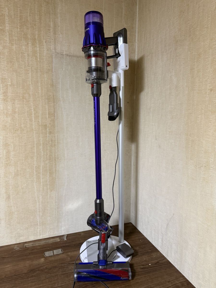 展示品★極美品★dyson★ダイソン★コードレスクリーナー★SV18★掃除機★付属品多数★ハンディクリーナー★動作確認済み★スタンド付属拍卖