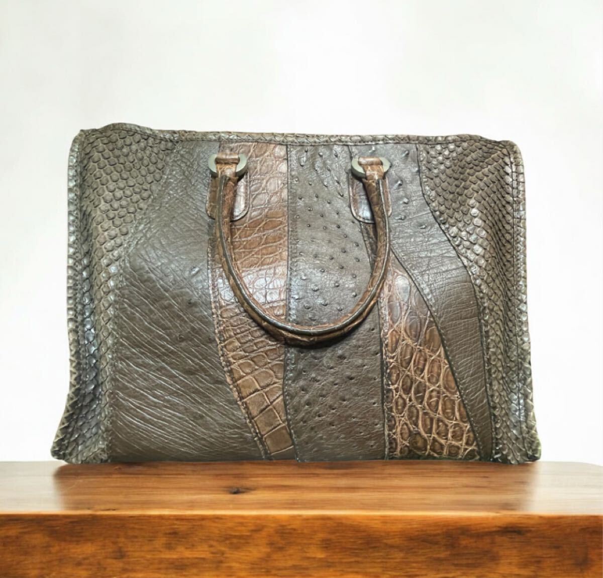 Donna Elissa ドナ エリッサ オーストリッチ トートバッグ拍卖