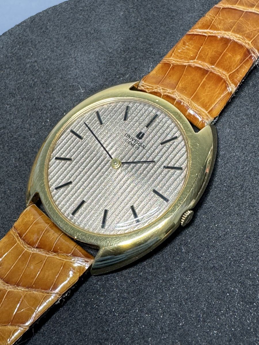 美品 UNIVERSAL GENEVE ユニバーサルジュネーブ 542111 メンズ 手巻き 腕時計 稼働品 希少文字盤 ヴィンテージ スイス製 拍卖