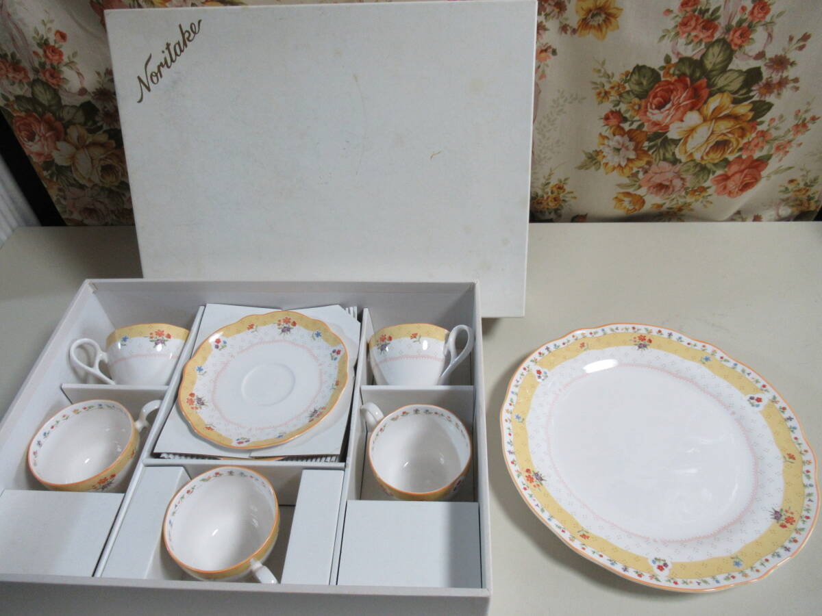 R7 10★ノリタケ 『トゥルーラヴ サロンセット』大皿1枚・カップ&ソーサー5客セット Y7613/9438拍卖