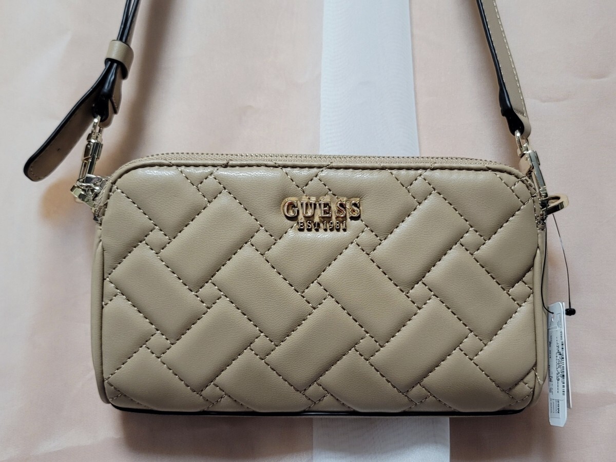 【GUESS】ショルダーバッグ ベージュ キルティング タグ付き拍卖