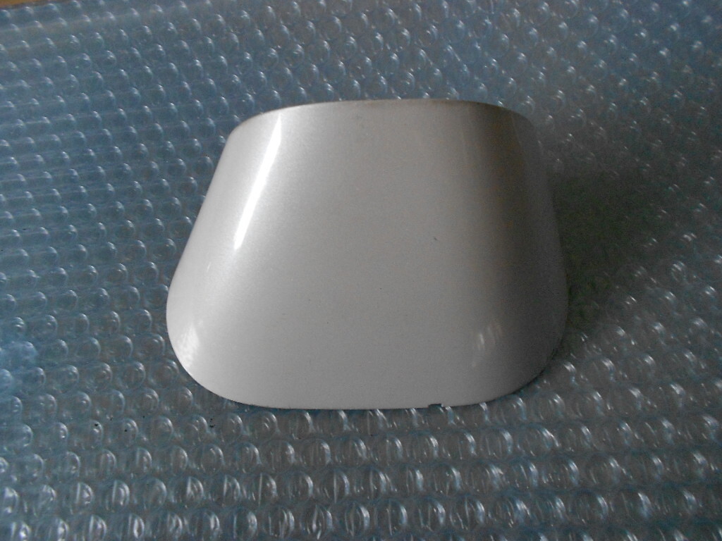 ムーヴコンテ★L575S★中古純正部品★右ドアミラーのステーカバー★カバーガーニッシュパネル★W24★パールホワイト★拍卖