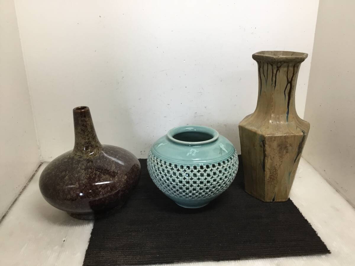 △ v 岐阜発/ 花瓶/ 3個まとめて/ 高麗青磁等/ 壺/ 花瓶/ 陶器/ 飾り/ インテリア/ 現状品/ R7.10/14 △拍卖