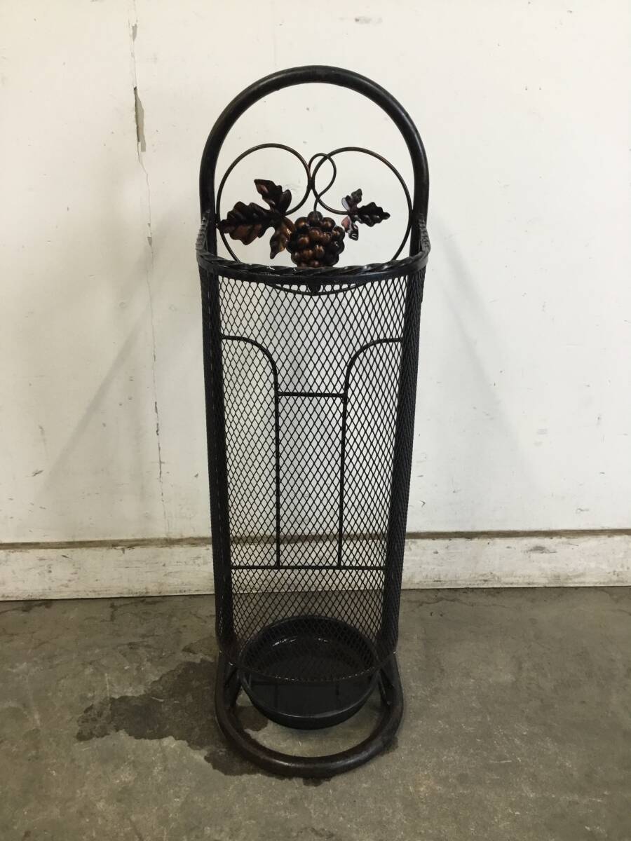 △ v 岐阜発/ 傘立て/ 家庭用/ スタンド/ インテリア/ 傘入れ/ 現状品/ R7.10/16 △拍卖