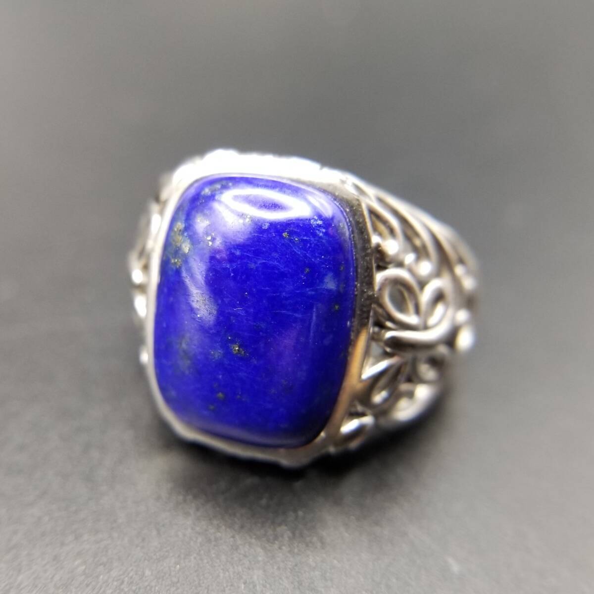 EA刻印 ラピスラズリ カボション 925 シルバー フローラル リング 指輪 銀 サイド装飾 オープンワーク カクテルリング 存在感 R16-Q拍卖