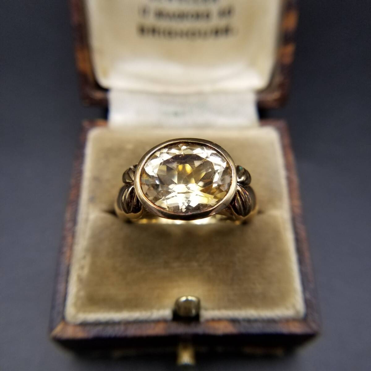 大粒 淡いイエローストーン ファセット 925 シルバー ヴィンテージ フローラル リング 指輪 銀 ゴージャス ゴールドトーン 存在感 R16-S拍卖