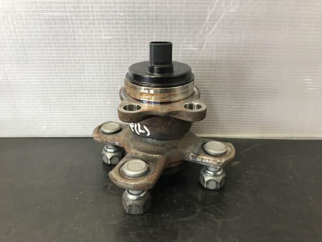 【TS】キャスト DBA-LA250S リヤハブ 89411-B2050 42410-B2080拍卖