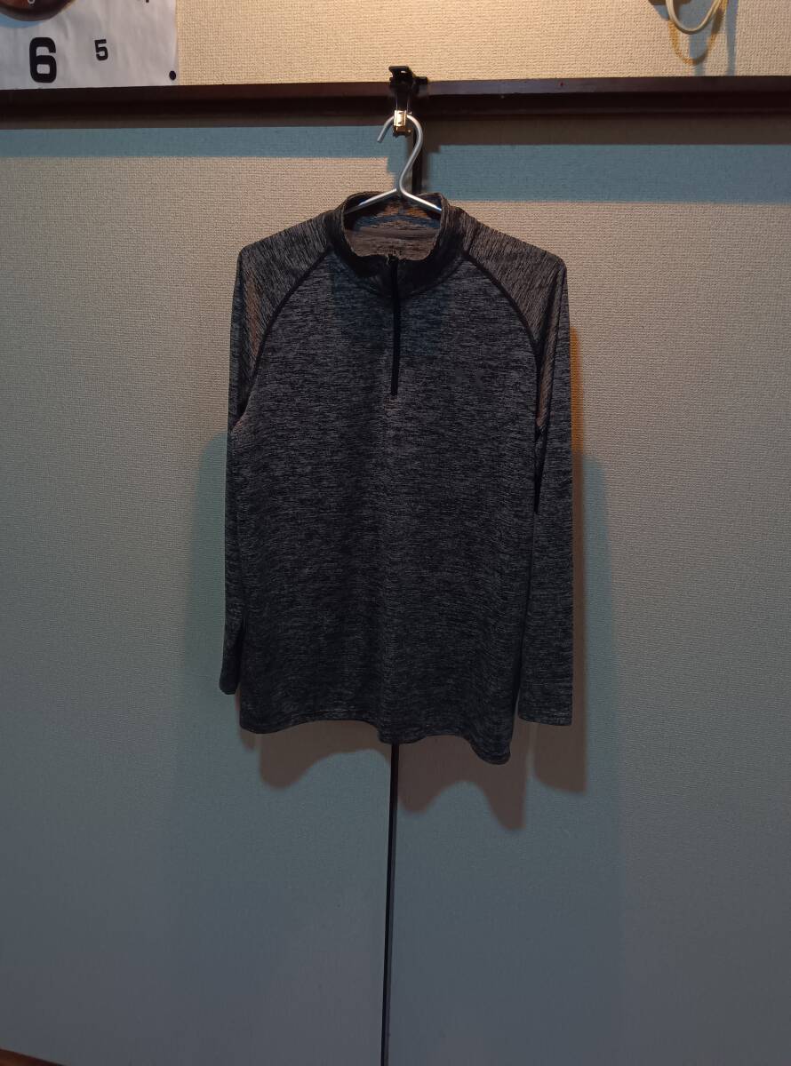 サイズLG■UNDER ARMOUR/アンダーアーマー●長袖ハーフジップシャツ●グレー系●送185拍卖
