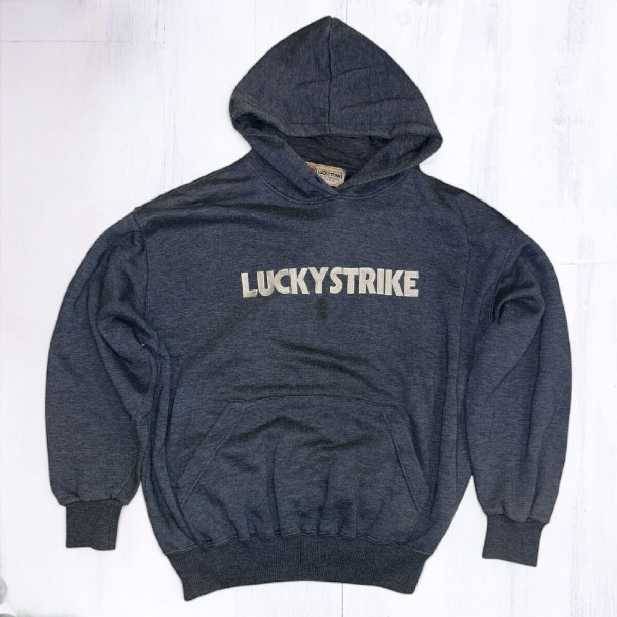 LUCKY STRIKE ラッキーストライク パーカー グレーLサイズ スウェットパーカー L 紺拍卖