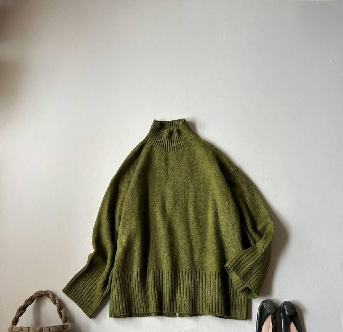 ジーナシス JEANASIS ゆったりモックネックニット拍卖