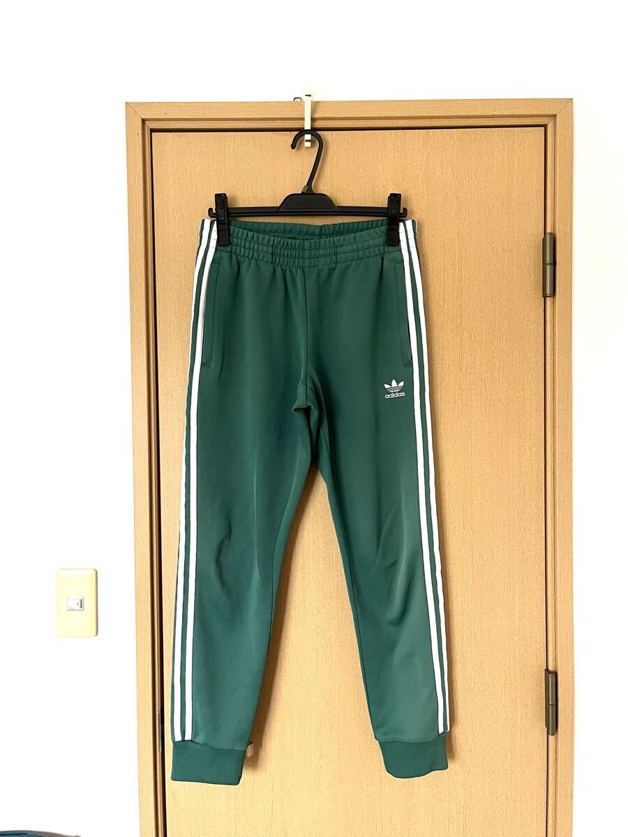 ☆adidas originalsアディダスオリジナルス☆トラックパンツ/ジャージパンツSST TRACK PANTS NOBLE GREEN【EJ9701-GREEN】拍卖