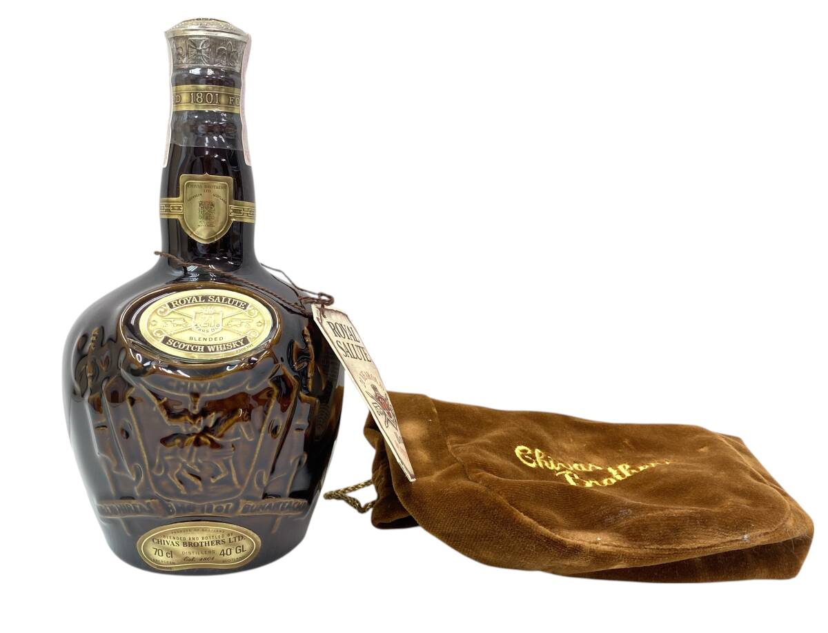 TM/ 未開栓保管品 ロイヤルサルート 21年 シーバス 茶 陶器ボトル 巾着 700ml 40% ROYAL SALUTE スコッチ ウイスキー 0711-1拍卖