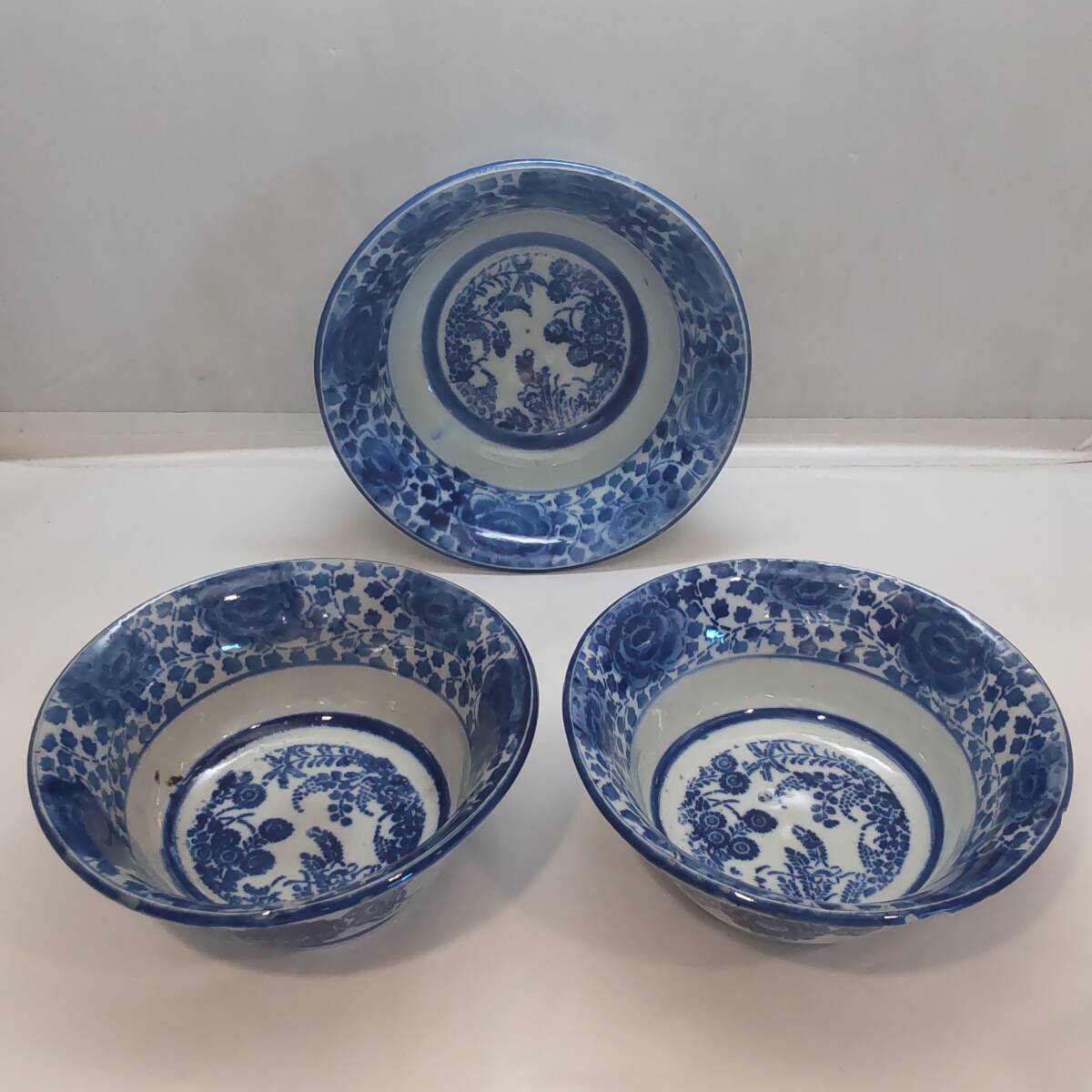 Y101701■古い 深鉢 3点 幅約22.5~24.5cm 深さ約9cm 深皿 骨董 飾皿 絵皿 陶磁 陶芸 1枚の縁に欠けあり■拍卖