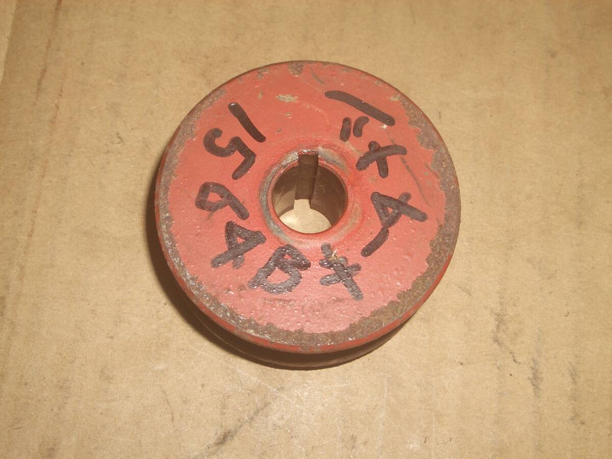 プーリー 軸径15ミリ、外径64ミリ Bベルト 拍卖