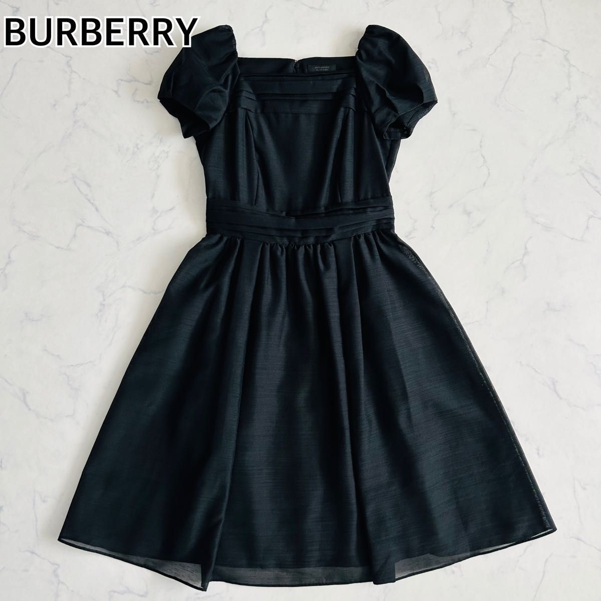 【極美品】BURBERRYBLACKLABEL バーバリーブラックレーベル ワンピース パフスリーブ フレア ギャザー Aライン ブラック M拍卖