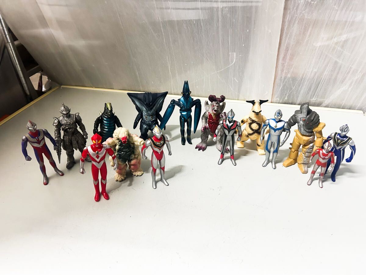 ウルトラマン ソフビ ウルトラ怪獣 フィギュア 怪獣 ソフビ人形 おもちゃ バルタン星人 ウルトラマンシリーズ拍卖