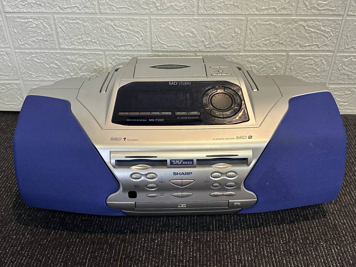 T6101 SHARP シャープ MD-F200 99年製 CD/MDシステムコンポ AM FM ダブルMD デッキ ラジカセ 通電確認済 動作確認済み拍卖