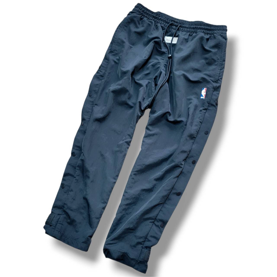 名作 ナイキ フィアオブゴッド ナイロン ウォームアップパンツ ブラック黒 FEAR OF GOD Nike Nylon Warm Up Pants Off Noir CU4684-010 拍卖