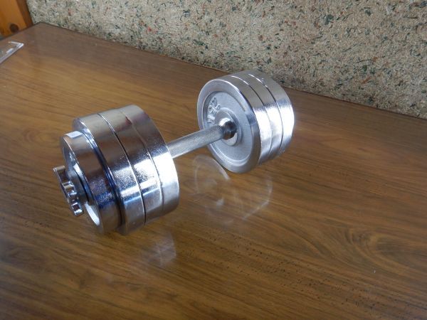クロム ダンベル 040703 合計20KG 2.5kgx6 1.5x2,バー 画像のもの拍卖