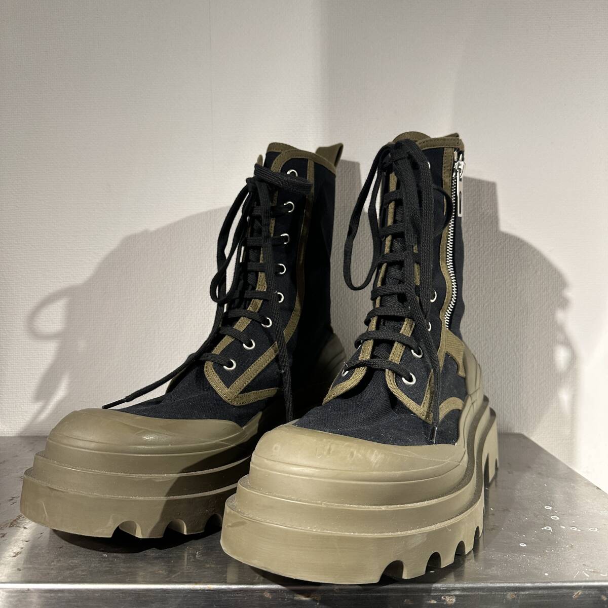 BOTTEGA VENETA ボッテガヴェネタ Bicolor Canvas Combat Boots レースアップブーツ カーキ ブラック size:41(26cm)【代官山A08】拍卖