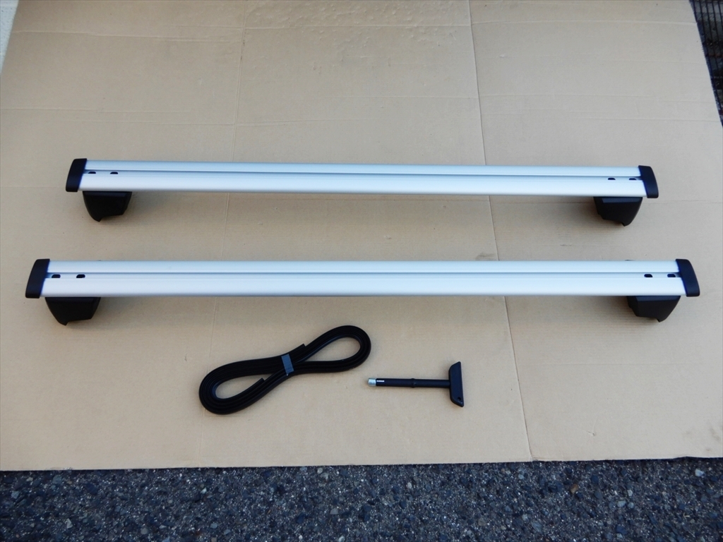 即決!AUDI 8R系 アウディ Q5 純正 ルーフキャリア ベース 未使用品 8R0 071 151D!拍卖