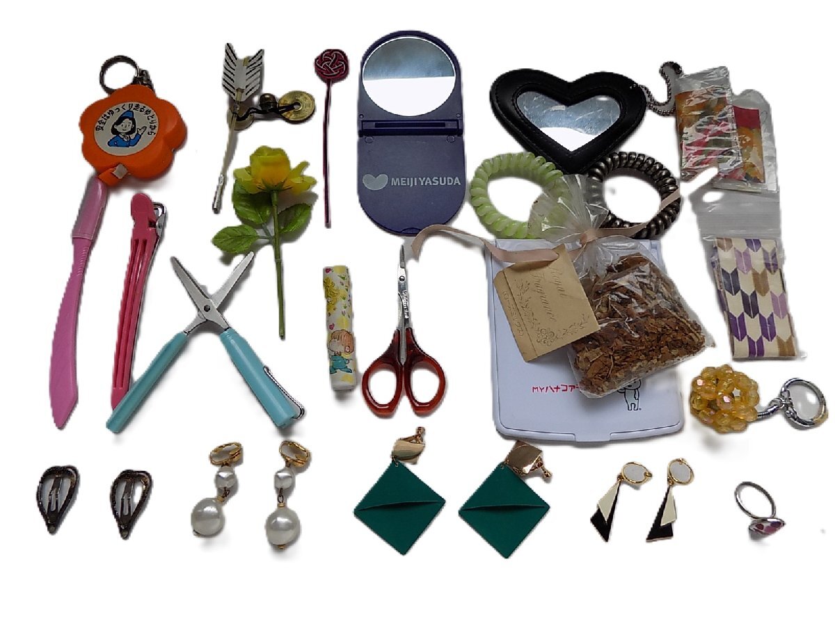 ●一円スタート●ピアス、イヤリング、リング 他レディースファッションアイテム 全22点セット まとめ売り/mo-K-67-5823/ミラー拍卖