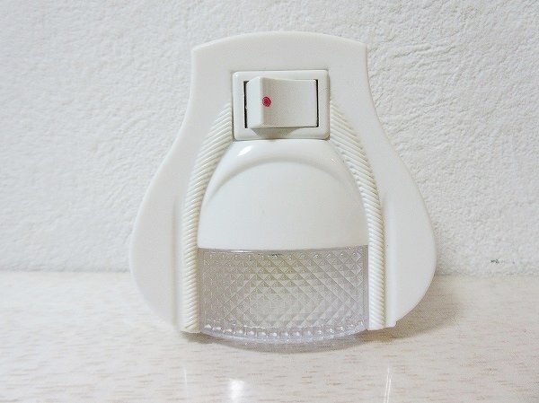 ●一円スタート●センサーライト/ad-K-45-5146-.18/センサーライト/玄関照明/ナイトライト/人感センサー/カーポート/便利アイテム/センサー拍卖