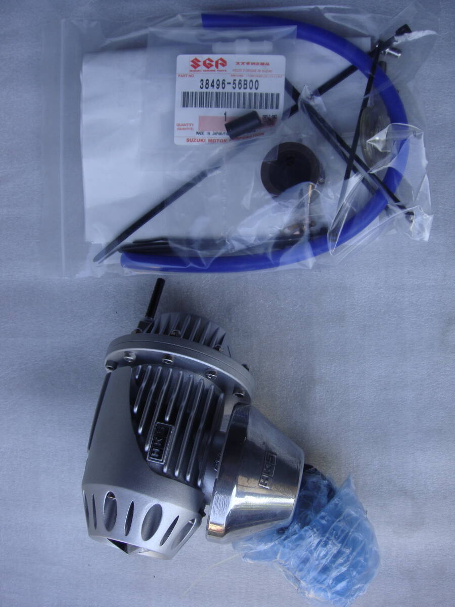 新品 黒&美品 スズキ JB23W 4型~最終型 ジムニー HKS ブローオフバルブ SQVⅡ Ⅲ Ⅳ 取り付けセット一式拍卖