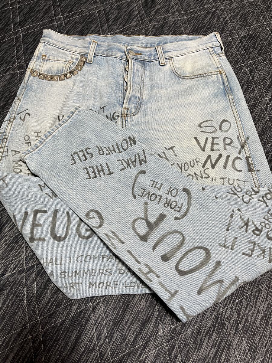 GUCCI 17ss graffiti damage denim グッチ グラフィティ ダメージ デニム 落書き travis scott ASAP Rocky 岩田剛典 着用拍卖