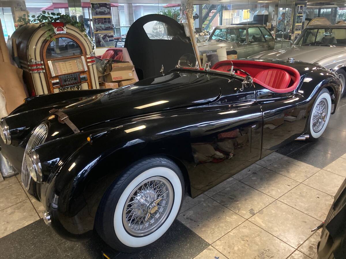 レストア90%完成!希少!英国宝ジャガーXK120ロードスター、 ジャガーエンジン4200cc、SU製3キャブ、AT、PS、左H、クーラー付!拍卖