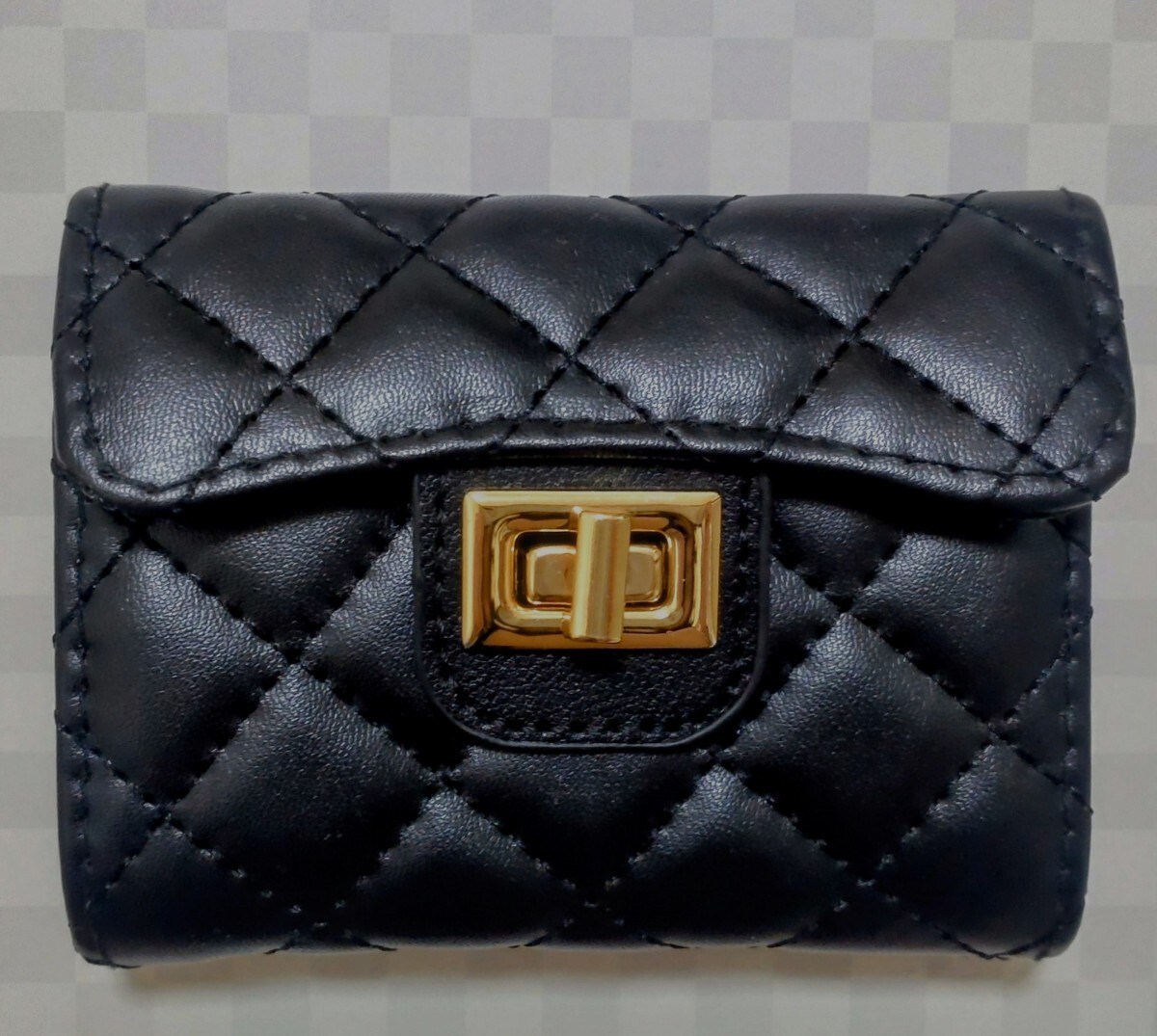 ミニ財布 ブラック キルティング カードケース マトラッセ風 ミニウォレット コンパクト 人気 おしゃれ かわいい キャッシュレス拍卖