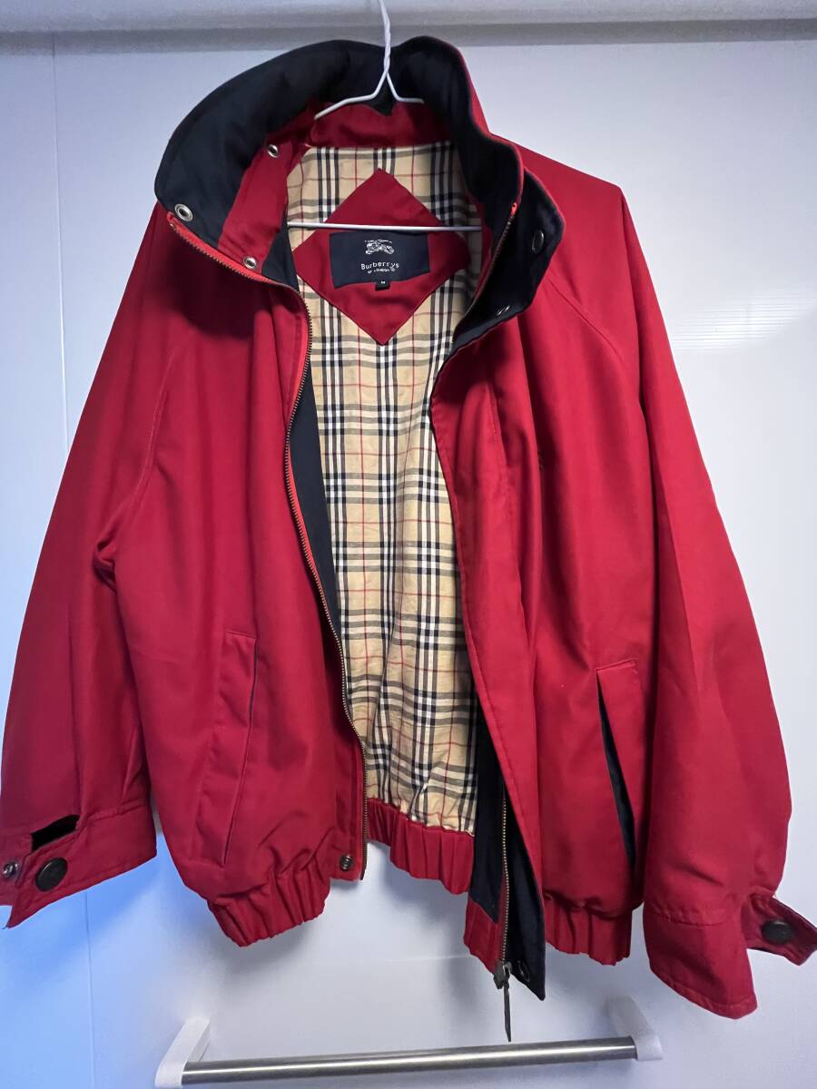 BURBERRY LONDON バーバリーロンドン 中綿ブルゾン アウター ジャケット ノバチェック Mサイズ メンズ カラー レッド拍卖