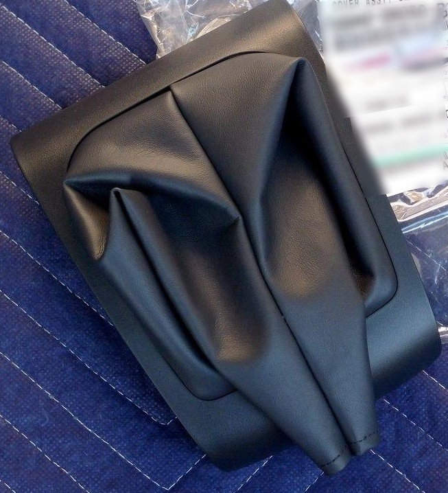 【新品】トヨタ純正 200系ハイエース MT用 シフトブーツ拍卖