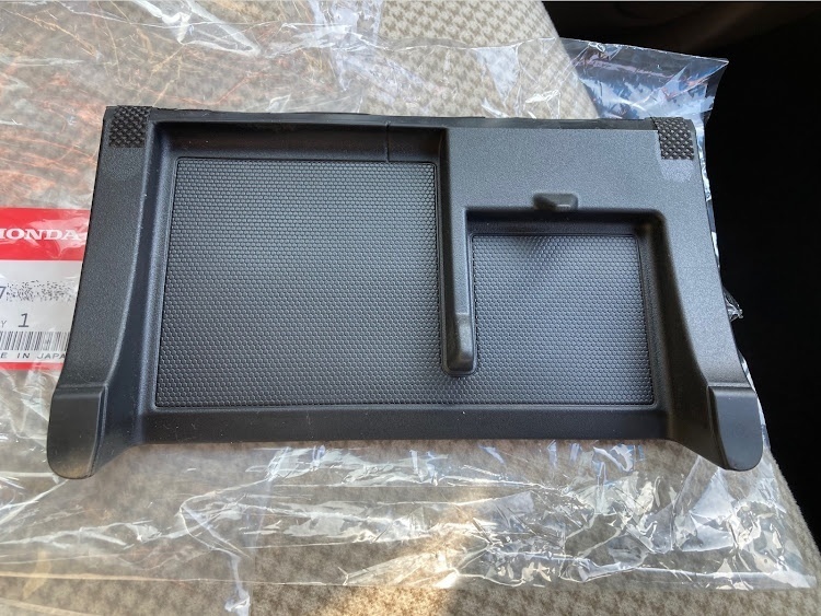 ★新品 未使用★ホンダ純正部品 HONDA N-ONE エヌワン JG1/JG2 センタートレイマット インストルメント センタートレイ インパネ マット拍卖