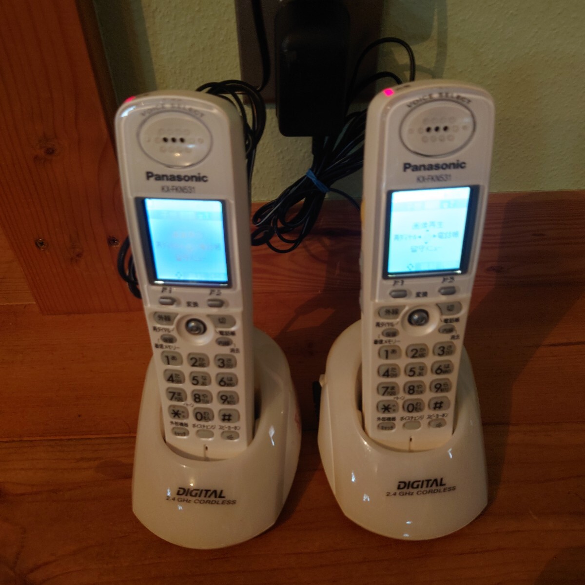 ★激レア品 希少 入手困難品 良好 新品充電電池交換済 panasonic パナソニック テレビドアホン・電話・増設子機 KX-FKN531 ホワイト 2個★拍卖