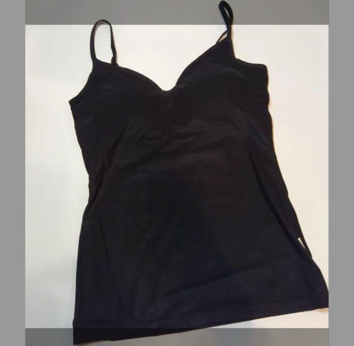 レイノットプラスマイナスの日本製ブラカップ付きキャミソール S-Mサイズ拍卖