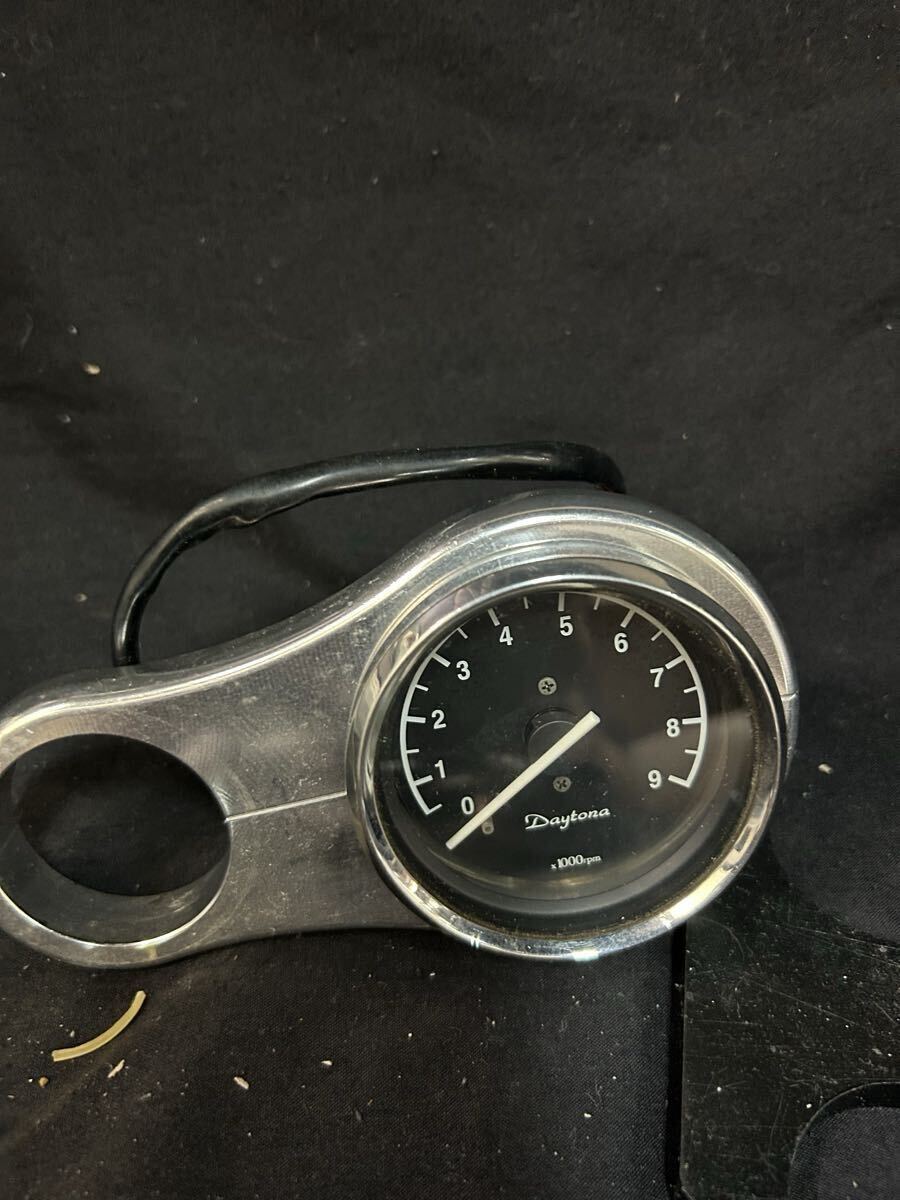 廃盤!ベルファースト!フォーククランプ!メーターステー!スポーツスター!デイトナ!タコメーター!39φ!電気式!サイドナンバー拍卖