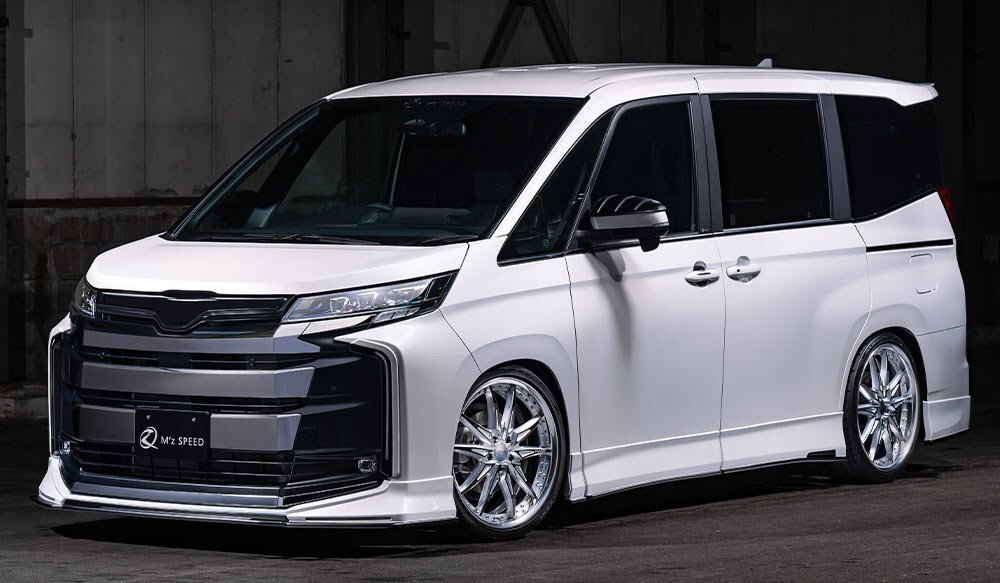 M'z SPEED 4点キット 塗り分け塗装 (218/BK) AES ノア MZRA90W MZRA95W R4.1~ S-Z/S-G ユニバーサルステップ付車除く拍卖