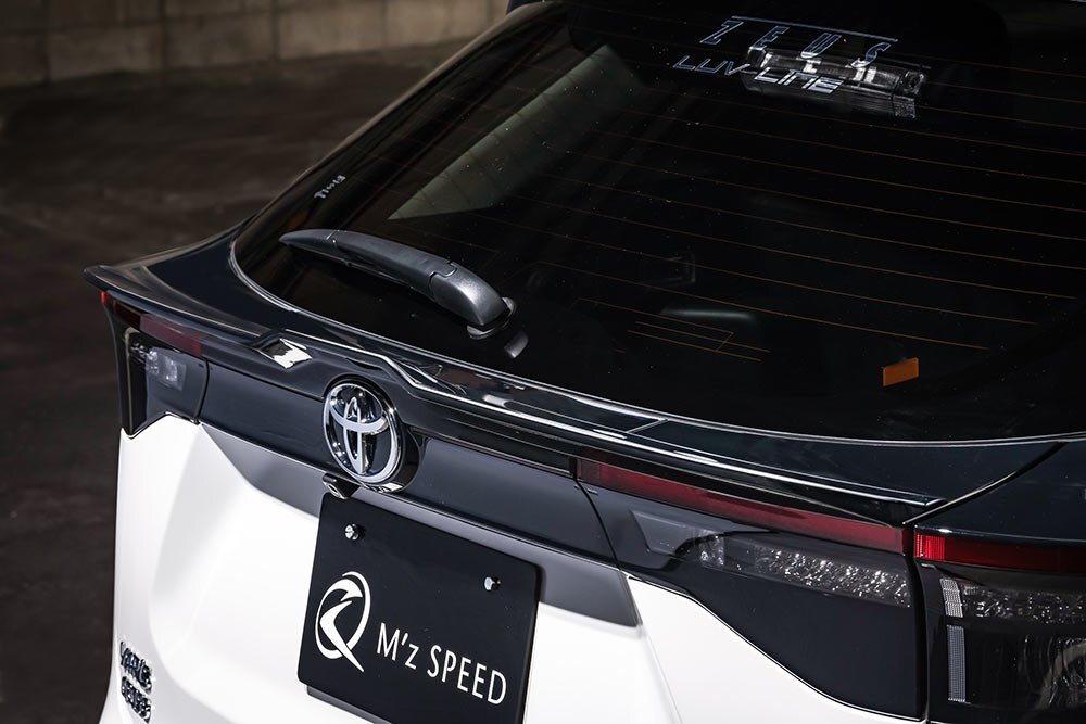 M'z SPEED リアゲートスポイラー プラチナホワイトパールマイカ (089) ABS ヤリスクロス 10系 R2.8~ アドベンチャー/GRスポーツ除く拍卖