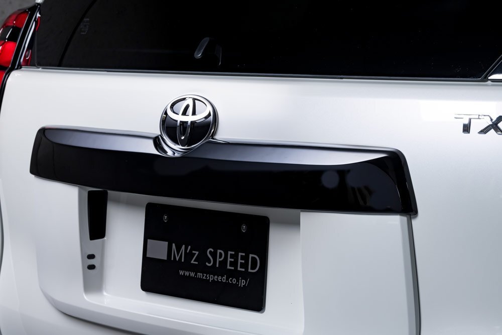 M'z SPEED リアガーニッシュ ホワイトパールクリスタルシャイン (070) FRP ランドクルーザープラド GDJ150W GDJ151W TRJ150W H29.9~R6.4拍卖