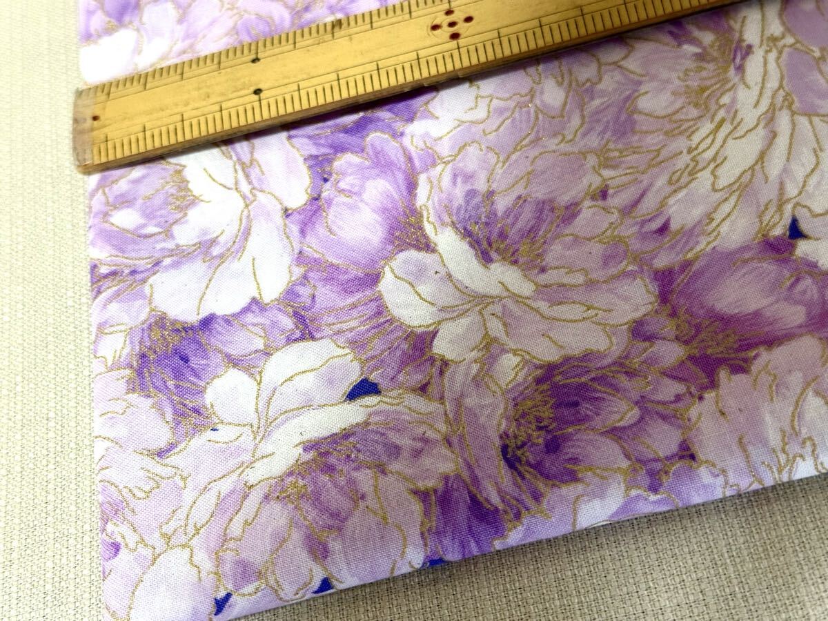 USA生地.シーチング.綿100%.幅110cm× 50cm.薄い紫8107.金のキラキラ付き拍卖