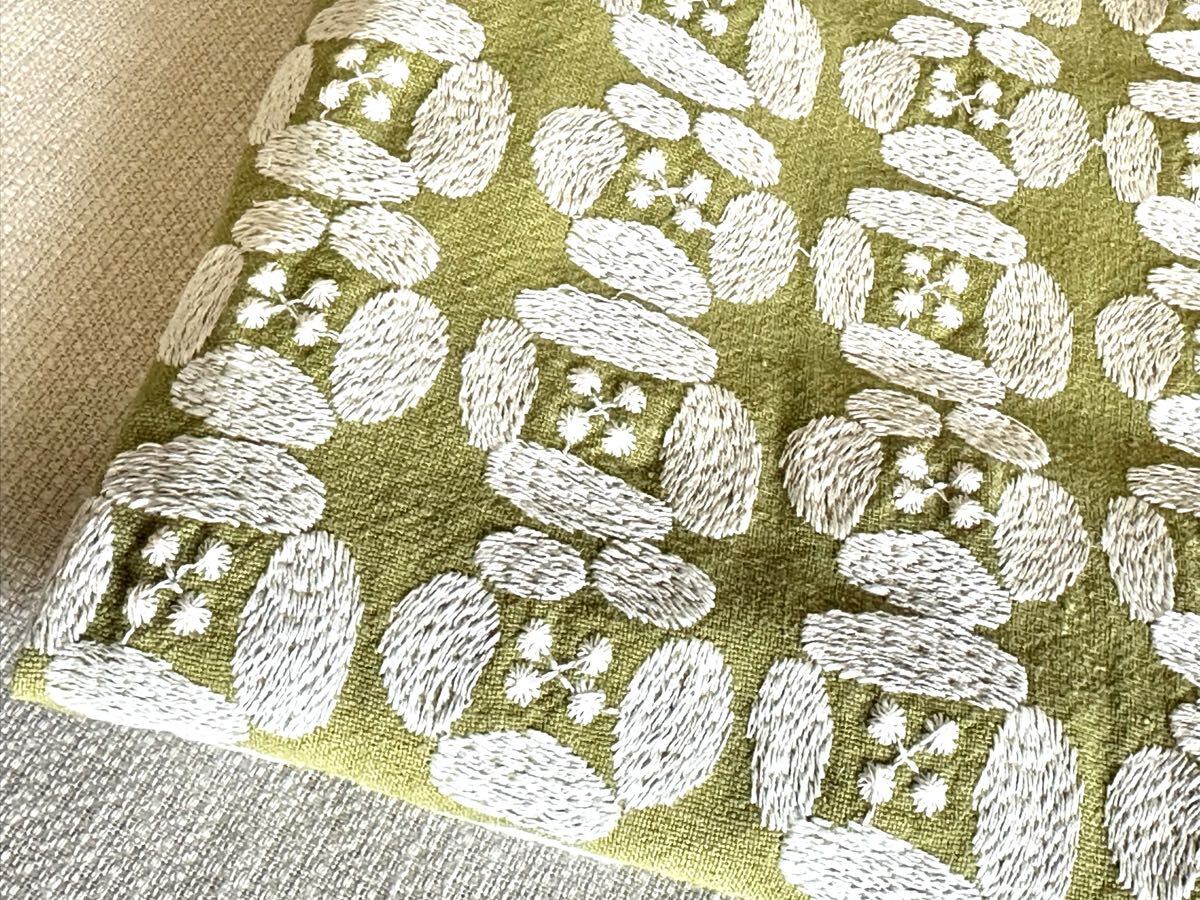 刺繍生地.リネン.刺繍幅123cm×50cm.黄緑地.拍卖