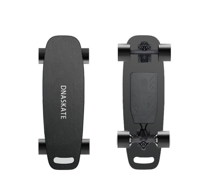 電動四輪スライド車リモコンインテリジェント二駆スライド子供大人歩行スライド車拍卖