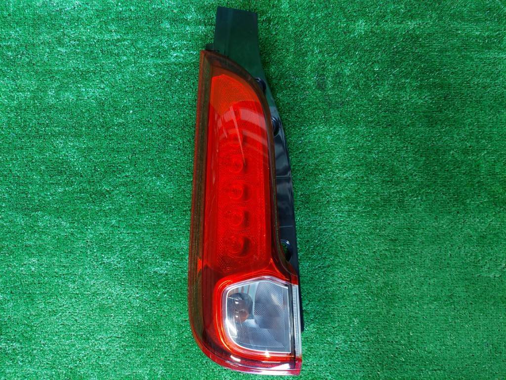 マツダフレアワゴン DBA-MM32S テールライト左 KoiTo220-59294 初年度登録:平成26年拍卖