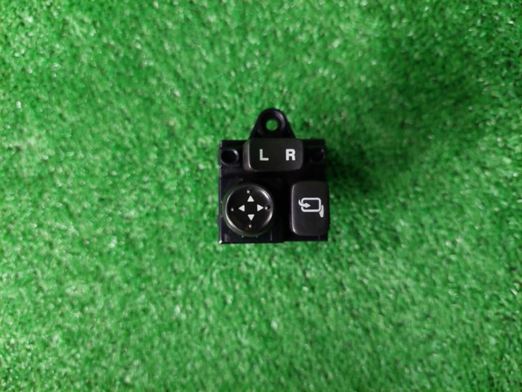 スズキワゴンRスティングレー DBA-MH34S ミラースイッチ(動作確認済)初年度登録:平成25年拍卖